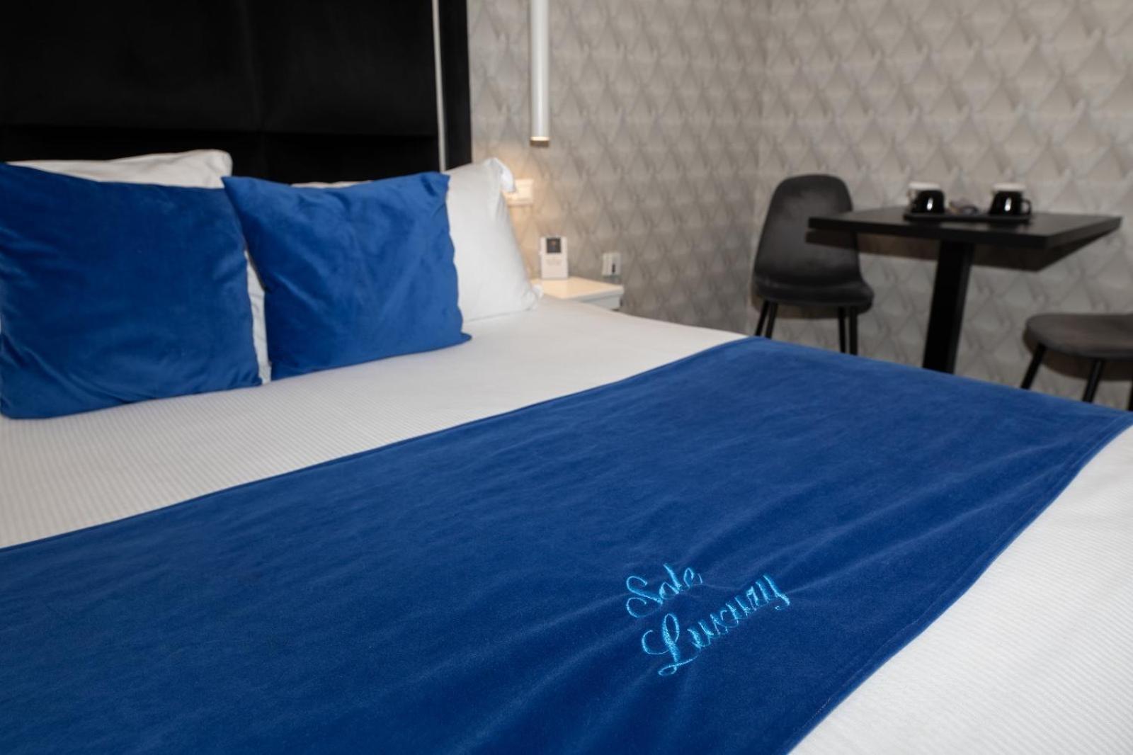 Bed & Breakfast Luna Luxury *