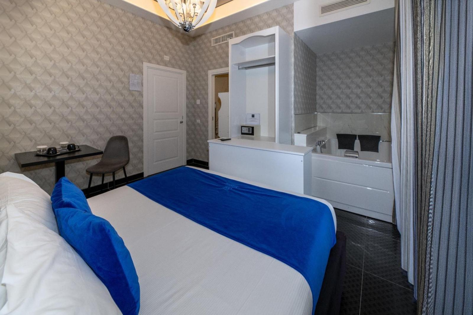 Luna Luxury Naples